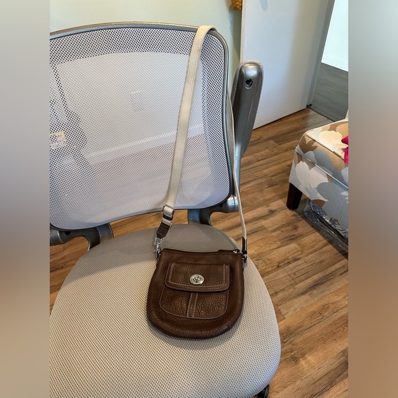 SOLD Coach Purse Brown Pebbled Leather Small Crossbody Swing Pack Bag Purse - Picture 9 of 9